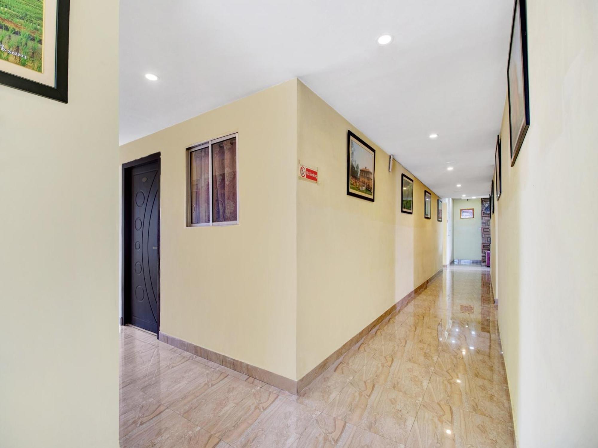 Super Hotel O Maligaon Adabari Гувахати Екстериор снимка